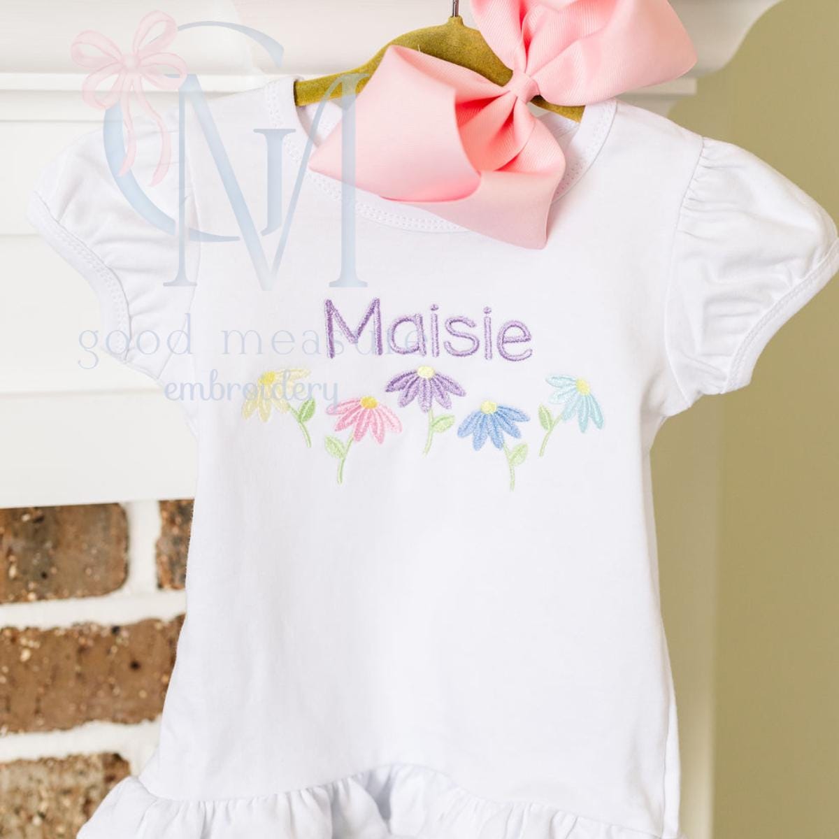 Daisy Line Up Embroidery Design