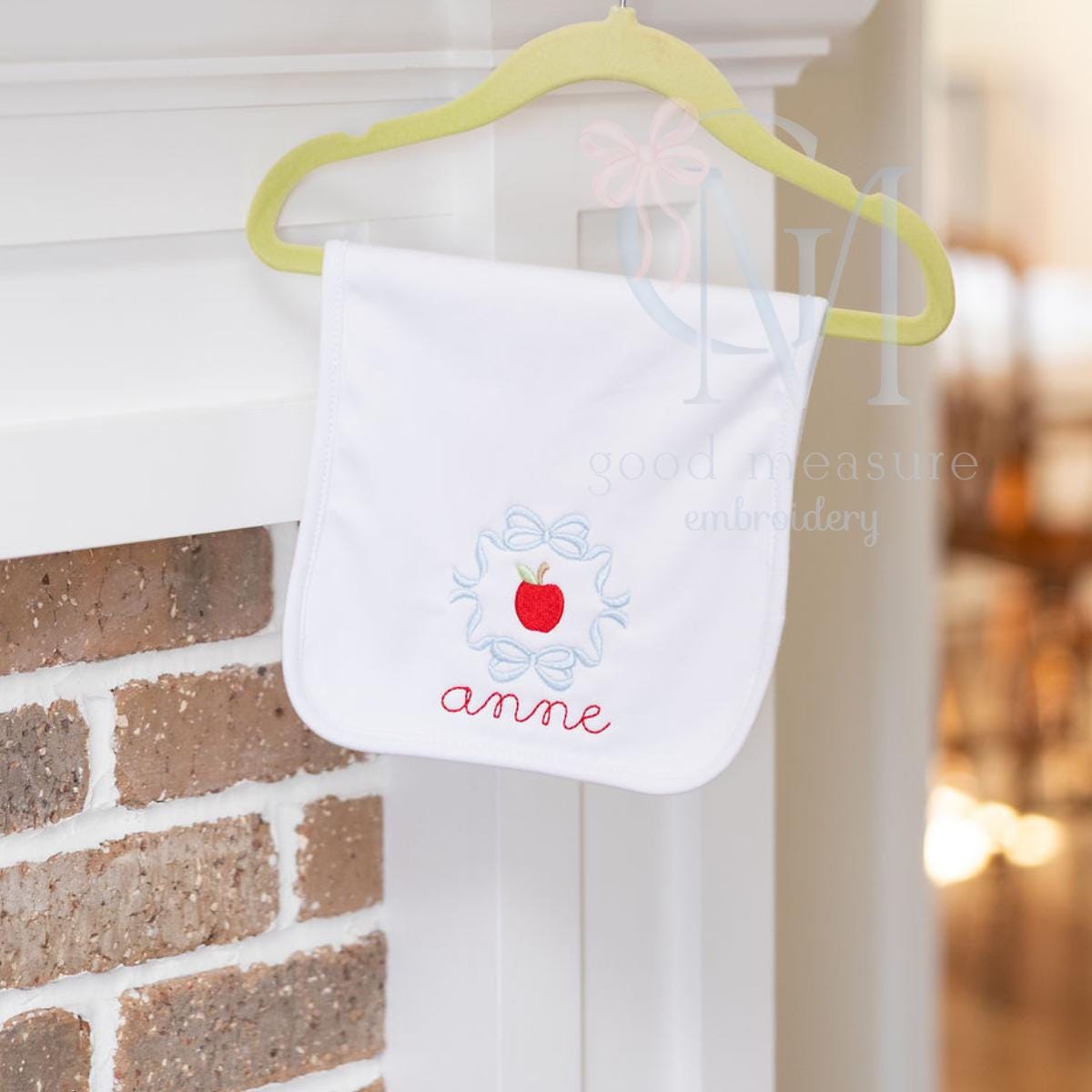 Bow Frame with Apple Back to School Embroidery Design