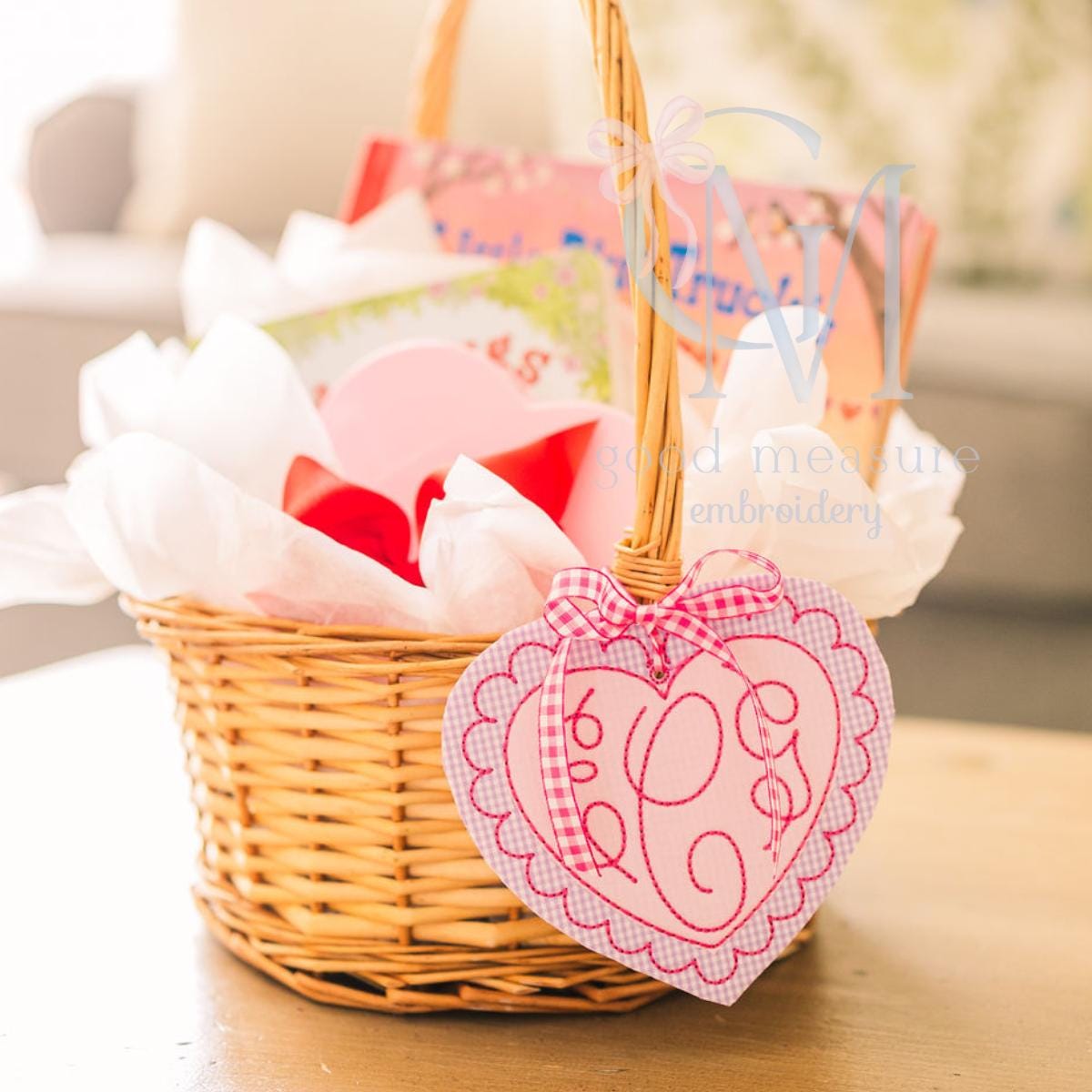 In the Hoop Scalloped Bean Stitch Heart Tag Embroidery Design