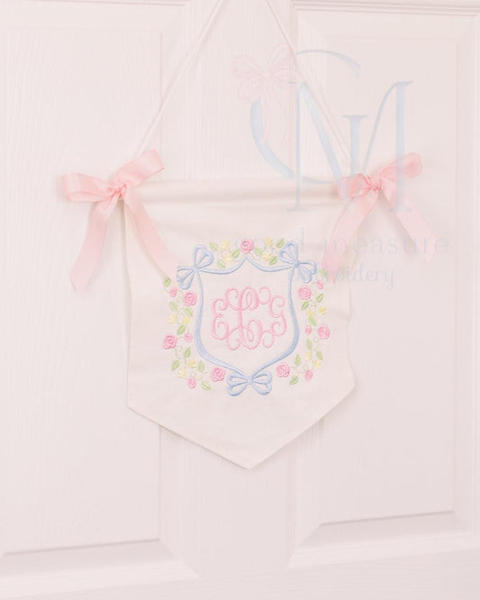 Elegant Floral Bow Crest Embroidery Design