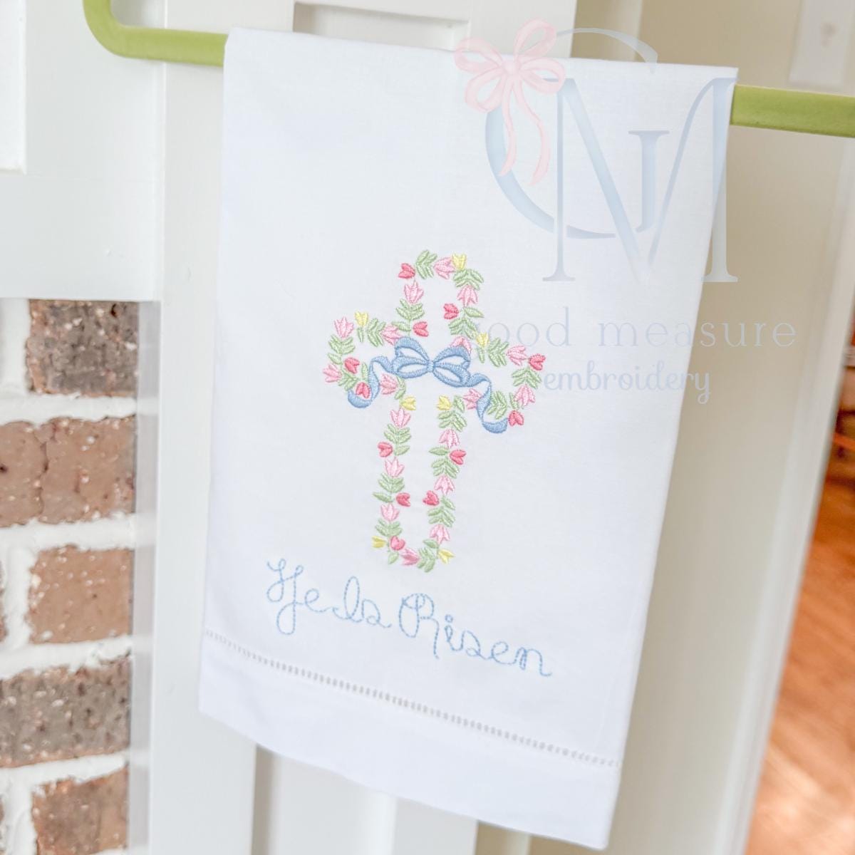 Floral Cross Embroidery Design