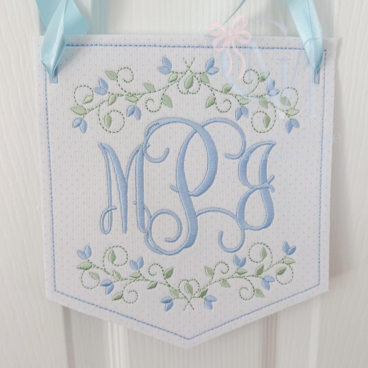 Dainty Heirloom Spray Name Frame Embroidery Design