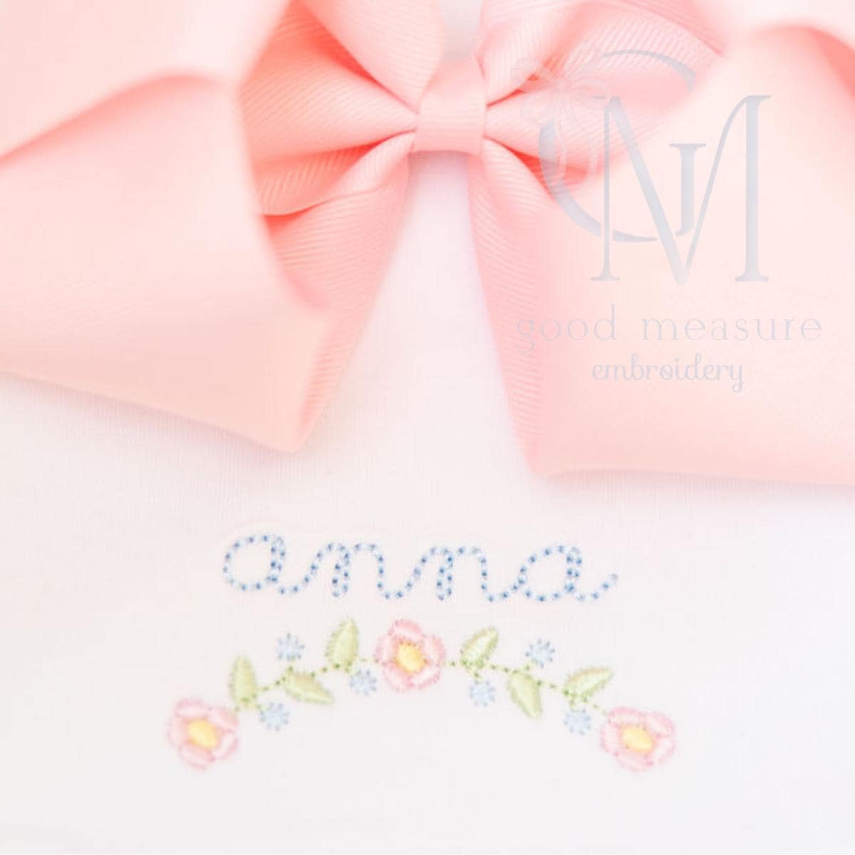 Vintage Daisy Spray Embroidery Design