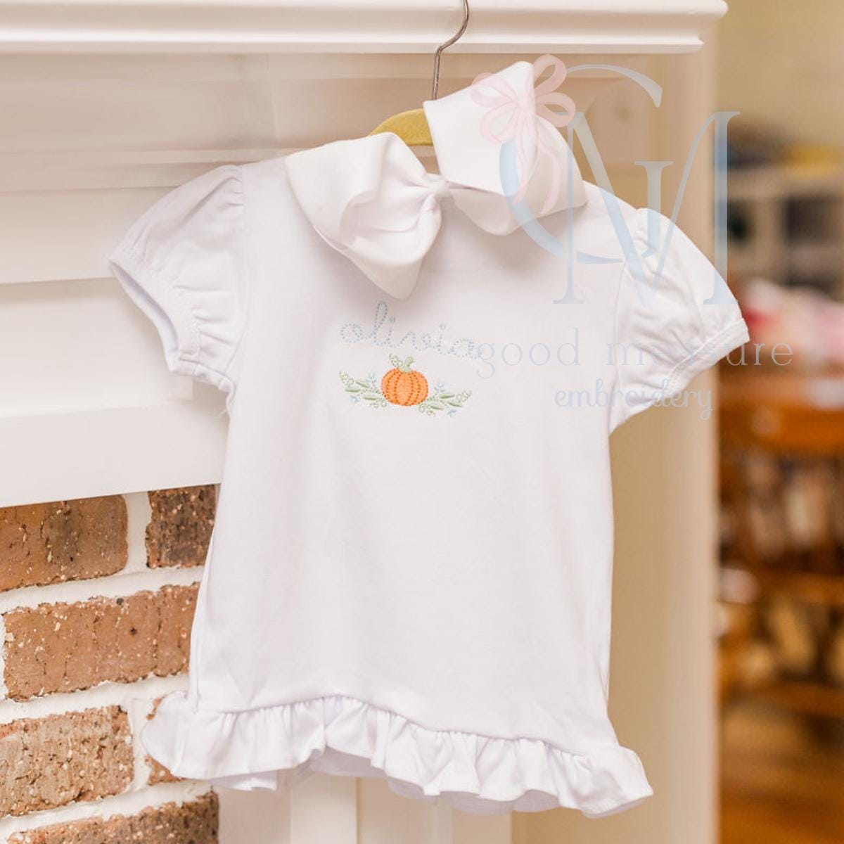 Pumpkin Floral Spray Embroidery Design