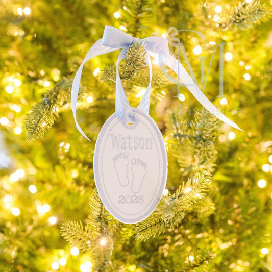 In the Hoop Satin Oval Ornament Tag with Dash Detail Embroidery Design